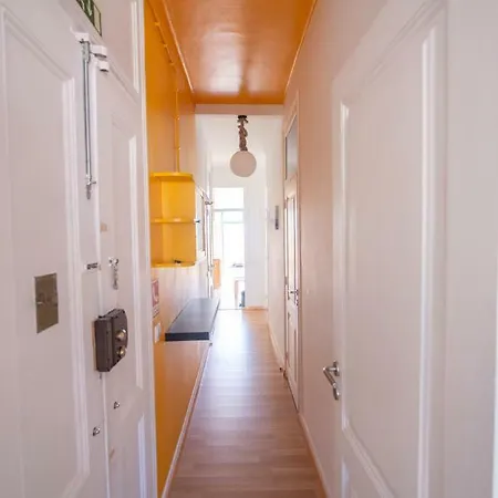3 Bedroom Ap In Estrela * Lisbon