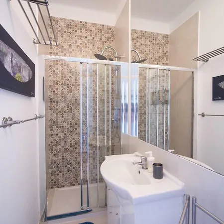 3 Bedroom Ap In Estrela